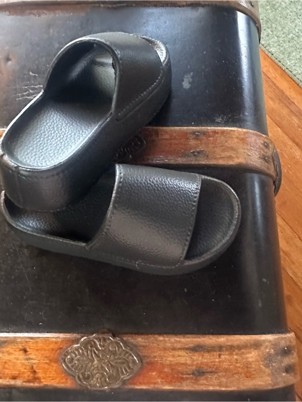 NWT ARWINN Platform Slides. Northend Shop. Jet Black. Comfy, Comfy Shoes. - Picture 2 of 12